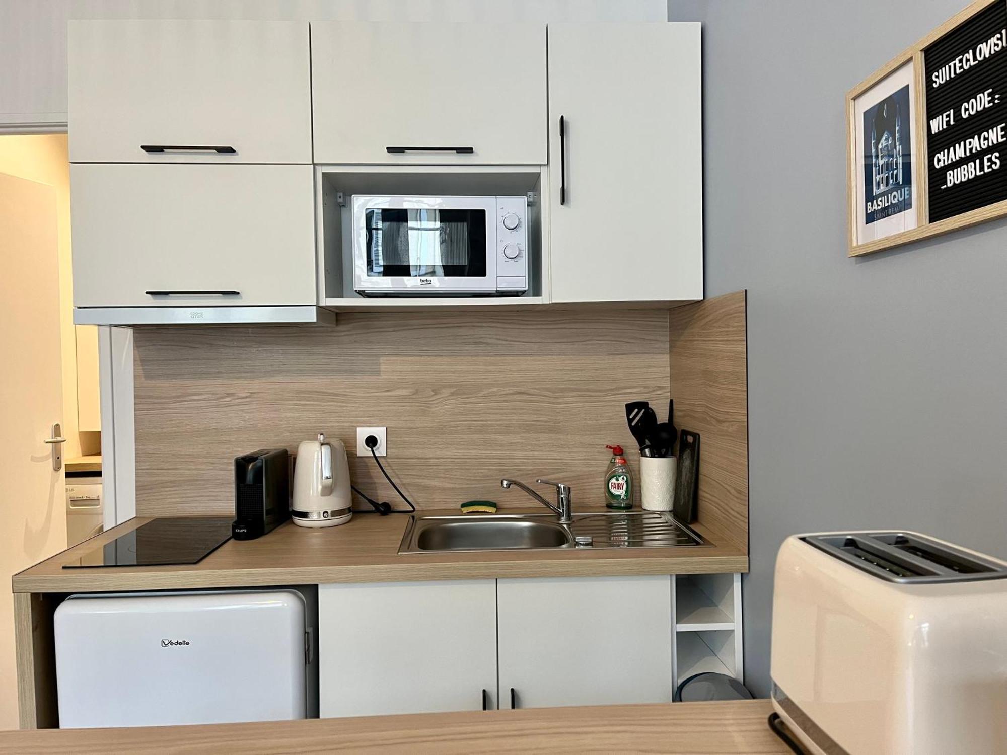 Suite Clovis - 1 Reims Exterior photo